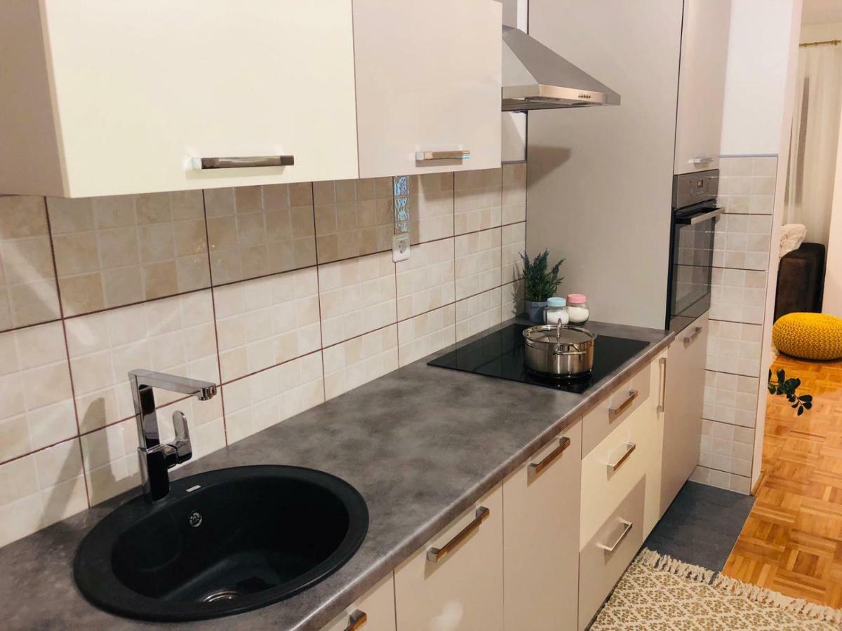 Apartment Golden Fields Смолянац Екстериор снимка