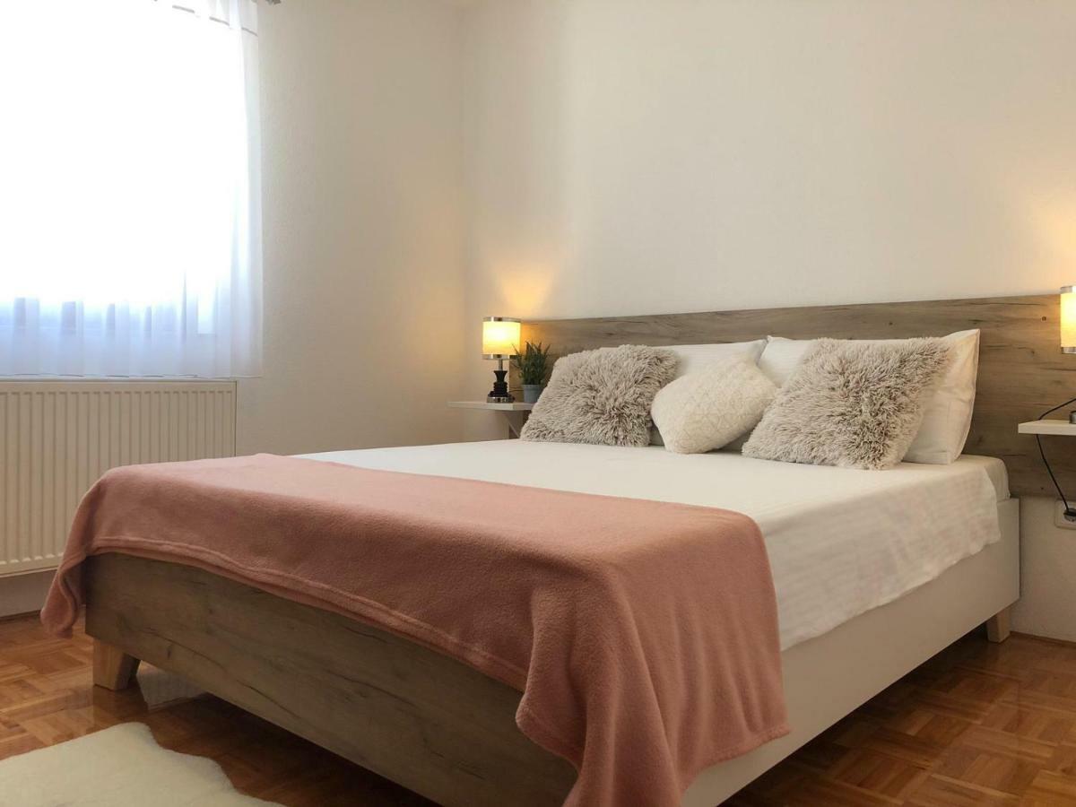 Apartment Golden Fields Смолянац Екстериор снимка