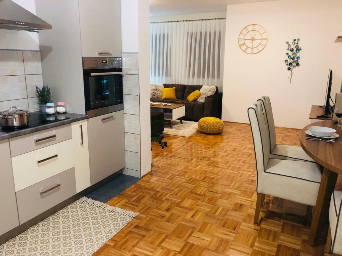 Apartment Golden Fields Смолянац Екстериор снимка