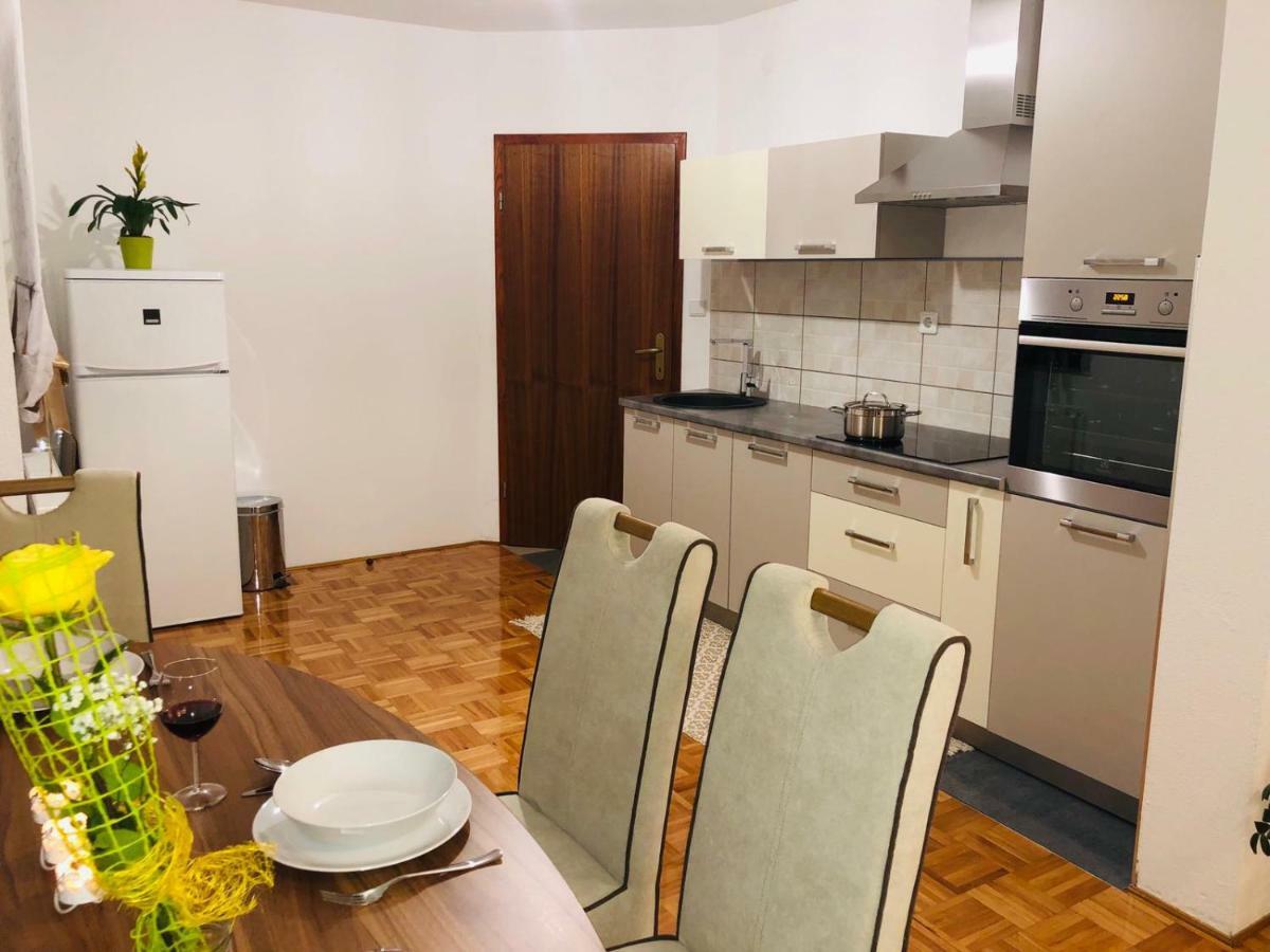 Apartment Golden Fields Смолянац Екстериор снимка