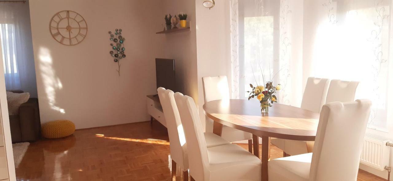 Apartment Golden Fields Смолянац Екстериор снимка
